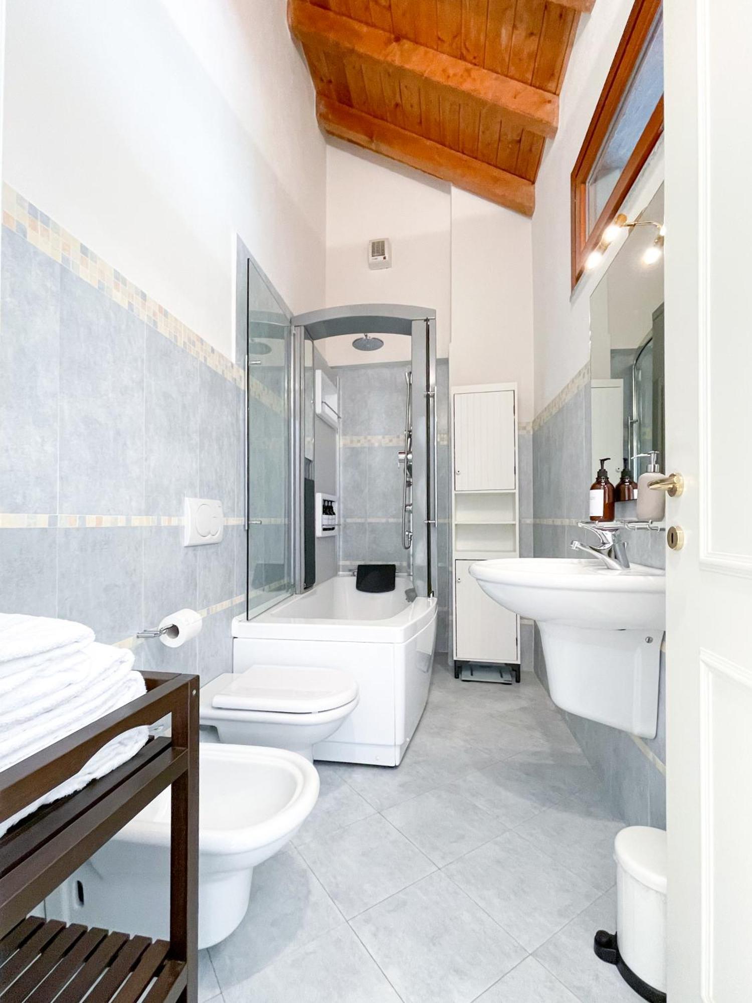 Villa Luminosa Laglio - Private Parking, Garden Extérieur photo